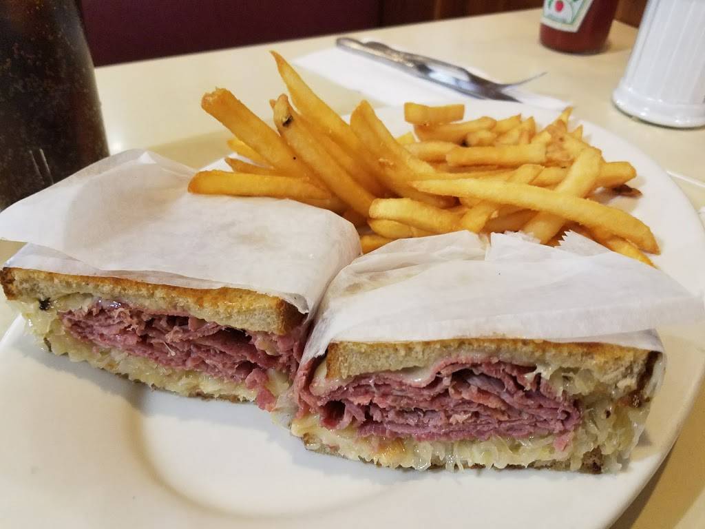 Spiros | restaurant | 2103 Avenue U, Brooklyn, NY 11229, USA | 7188919843 OR +1 718-891-9843