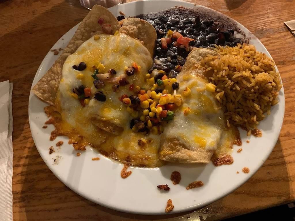 Chilis Grill & Bar | restaurant | 827 Odd Fellows Rd, Crowley, LA 70526, USA | 3377831493 OR +1 337-783-1493