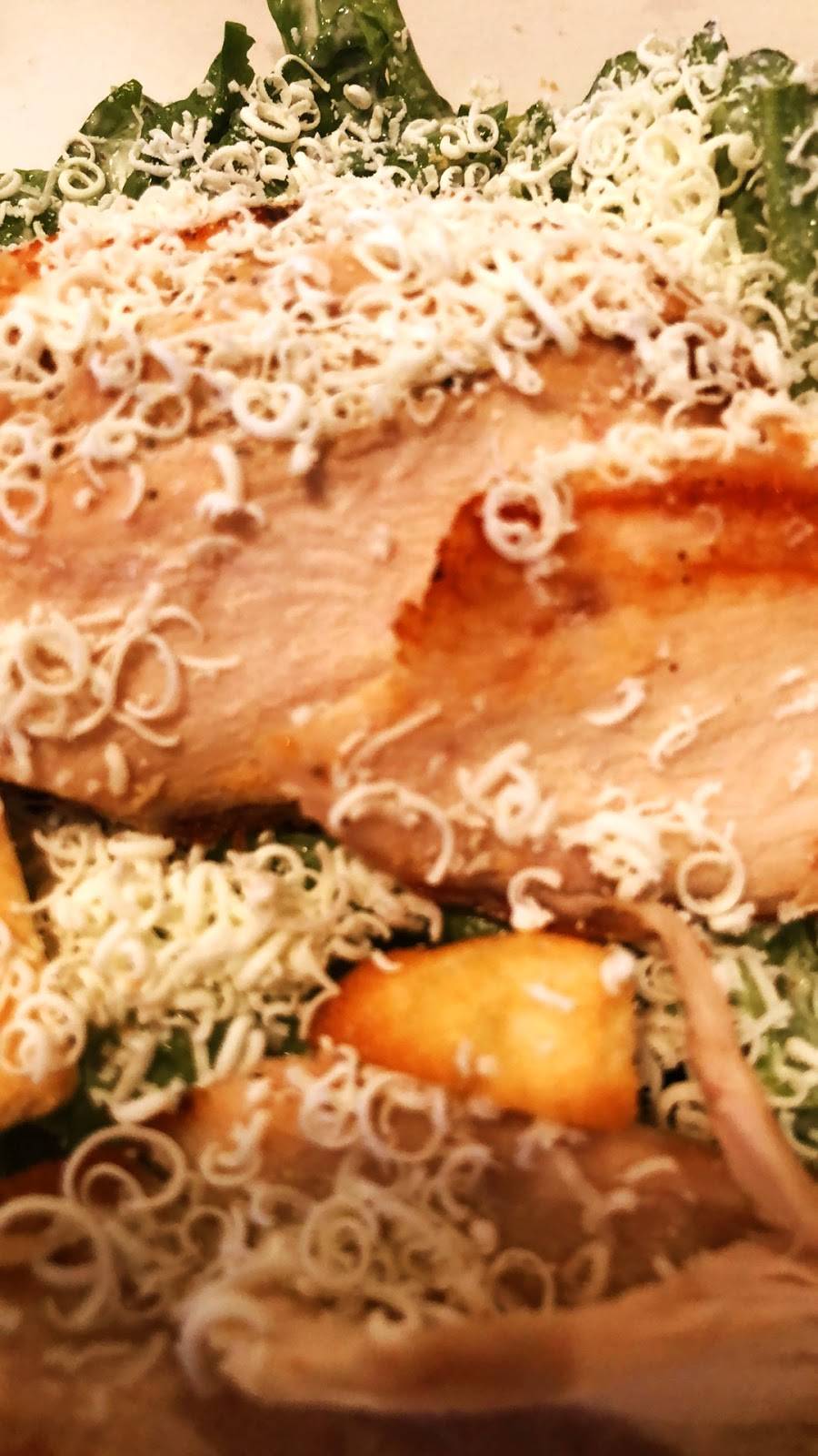 Mikes | restaurant | 1150c Rue Volta, Boucherville, QC J4B 7A2, Canada | 4506411524 OR +1 450-641-1524