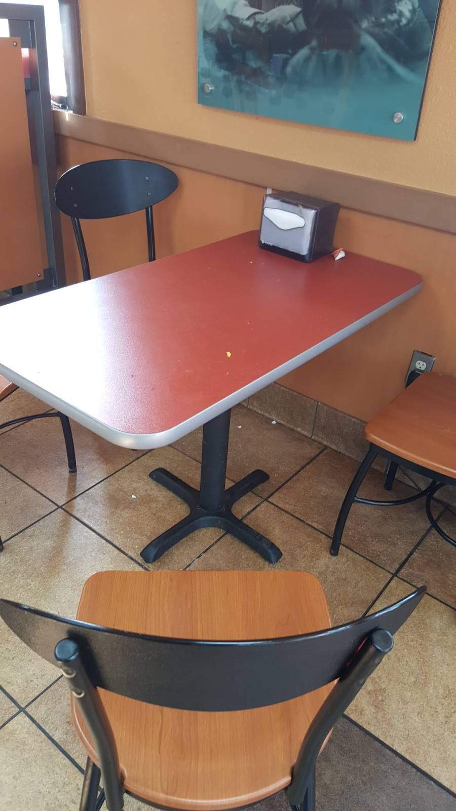 Jack in the Box | restaurant | 8767 S Main St, Houston, TX 77025, USA | 2815047520 OR +1 281-504-7520