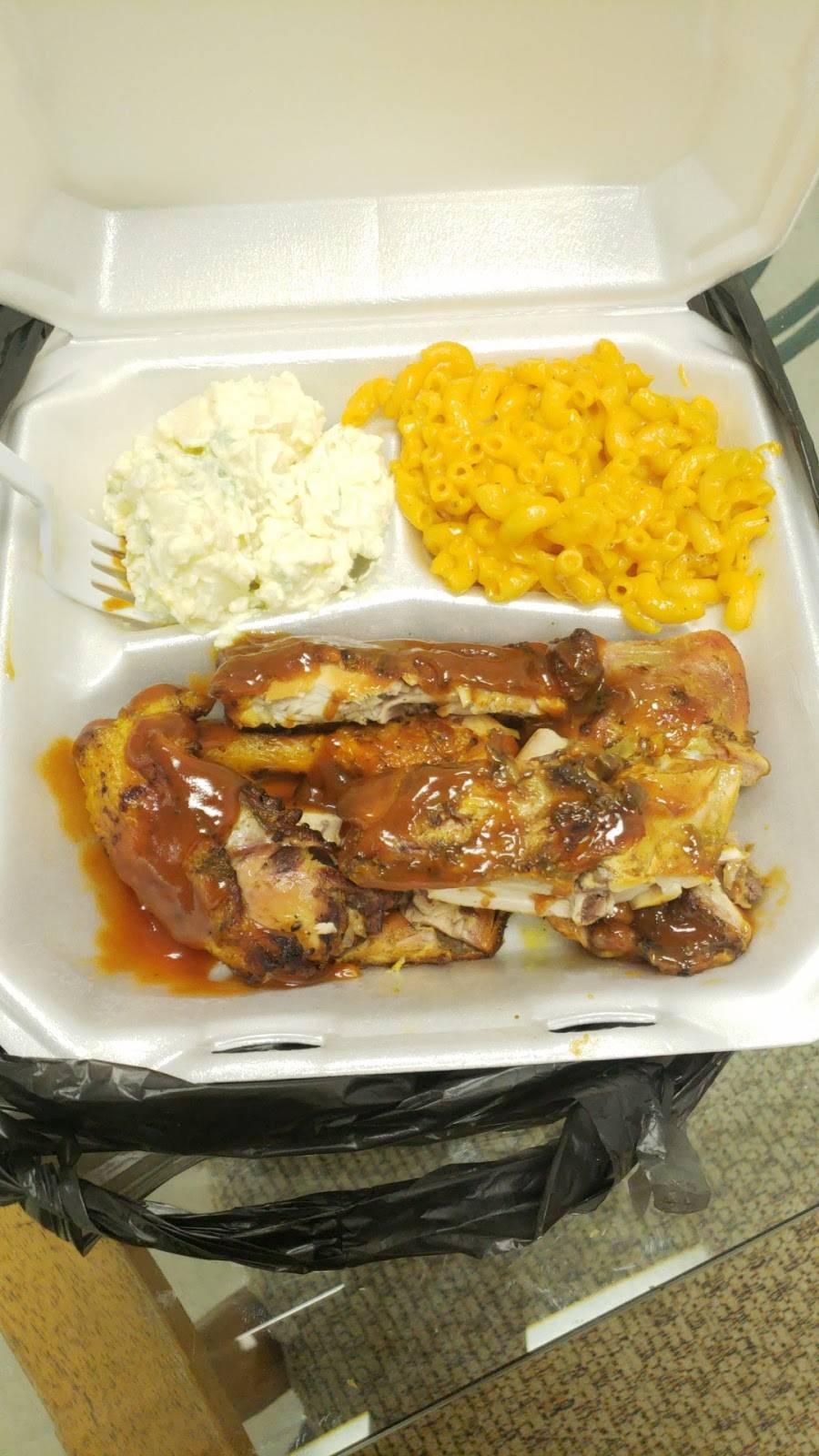 Petes Crazy Grill | restaurant | 2601 President Barack Obama Hwy, Riviera Beach, FL 33404, USA | 5618561294 OR +1 561-856-1294