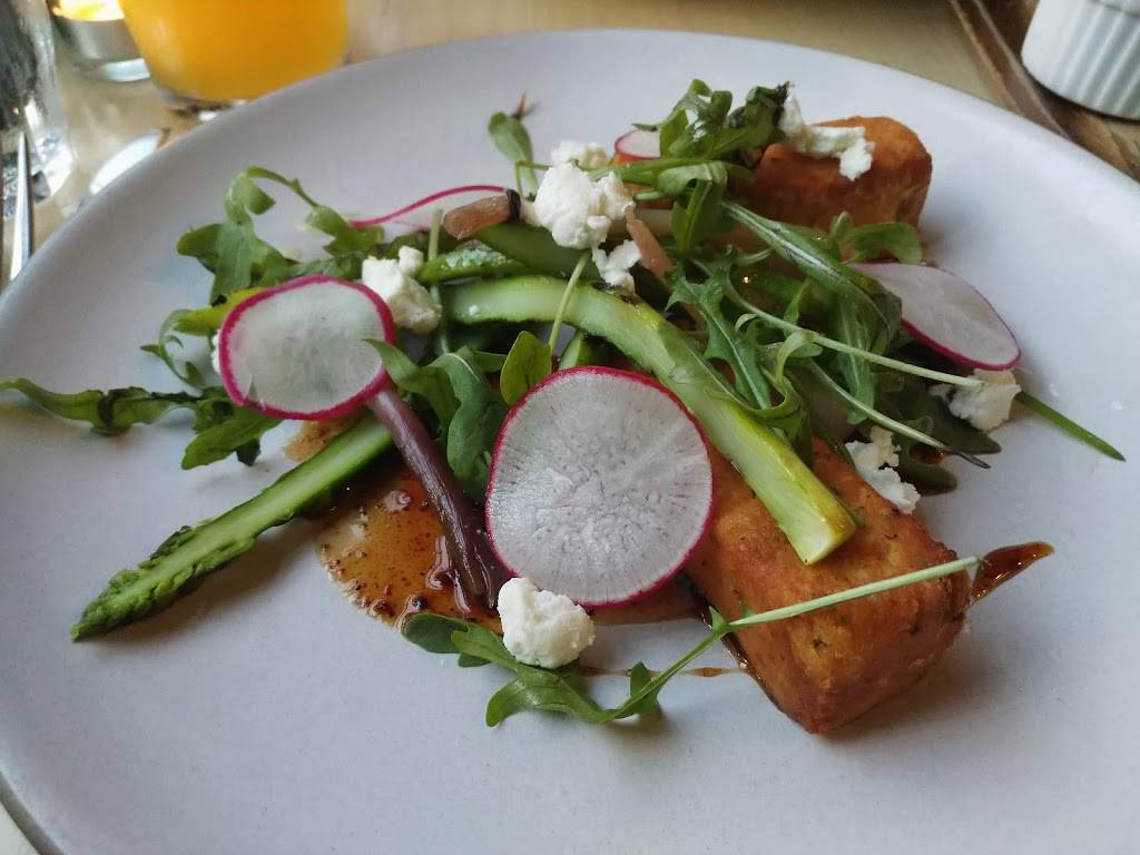 The Rowan | restaurant | 915 Bank St, Ottawa, ON K1S 3W5, Canada | 6137809292 OR +1 613-780-9292