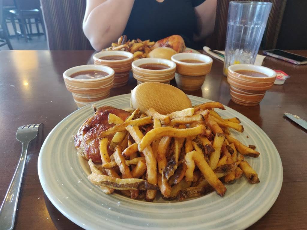 Swiss Chalet Rotisserie & Grill | restaurant | 427 Norwich Ave, Woodstock, ON N4S 3W4, Canada | 5195399881 OR +1 519-539-9881