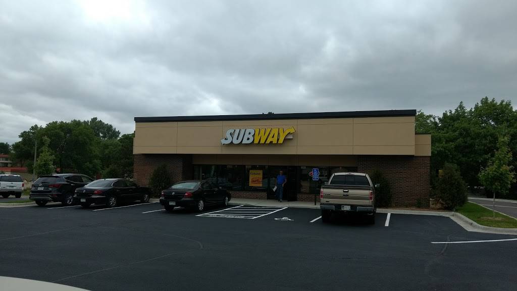 Subway | restaurant | 2900 Cliff Rd E, Burnsville, MN 55337, USA | 9528959308 OR +1 952-895-9308