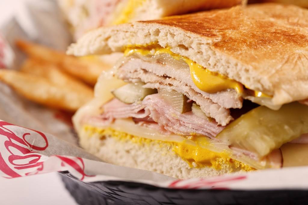 Glory Days Grill | restaurant | 7581 Somerset Crossing Dr, Gainesville, VA 20155, USA | 5712611500 OR +1 571-261-1500