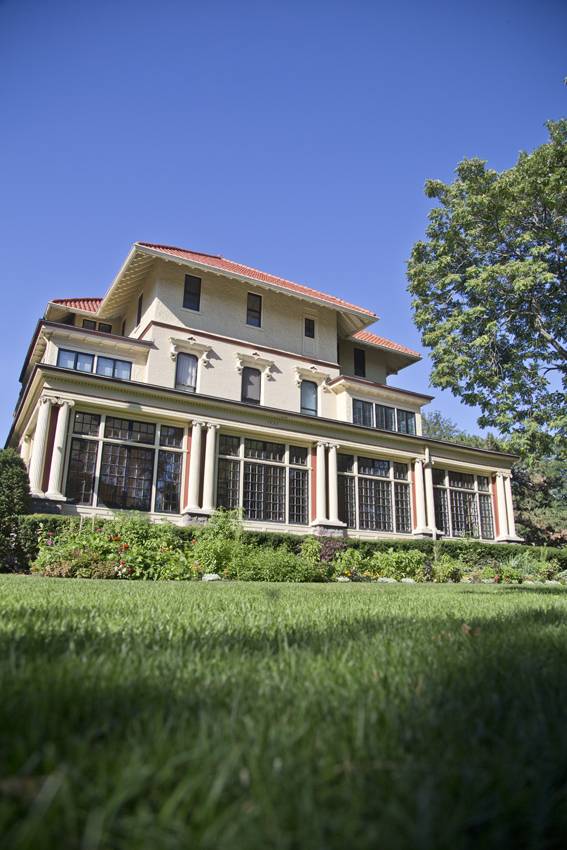 Paddock Place | restaurant | 1033 Lake Dr SE, Grand Rapids, MI 49506, USA | 6167420600 OR +1 616-742-0600