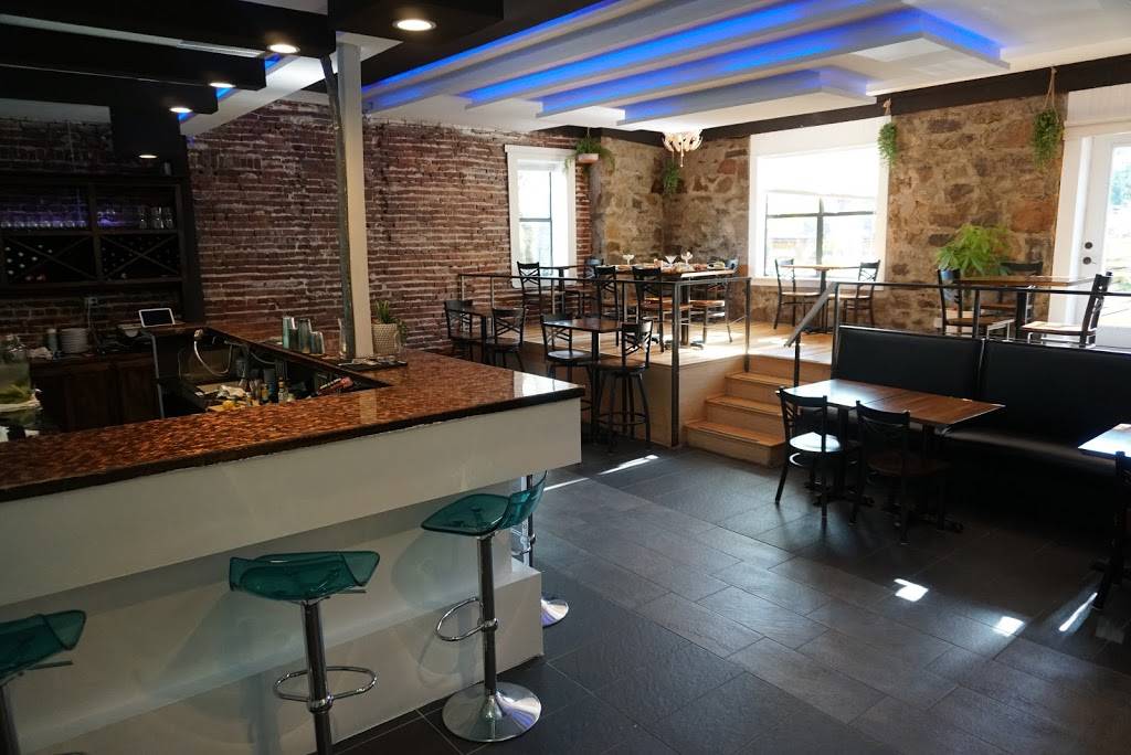 Project 7 Kitchen & Bar | restaurant | 329 N West Ave, Fayetteville, AR 72701, USA | 4792121845 OR +1 479-212-1845