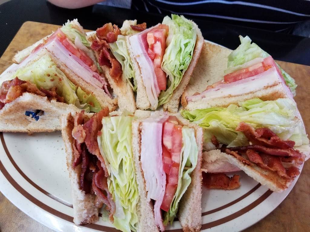 Holiday Cafe | restaurant | 4890 South Motor Lane, Ontario, CA 91761, USA | 9093902222 OR +1 909-390-2222