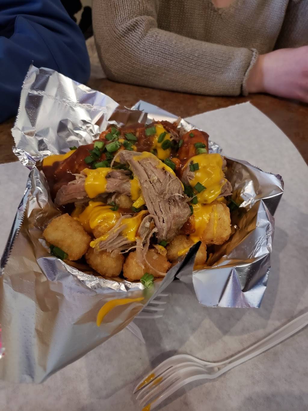 Fat Dans Deli | restaurant | 5410 N College Ave, Indianapolis, IN 46220, USA | 3176003333 OR +1 317-600-3333