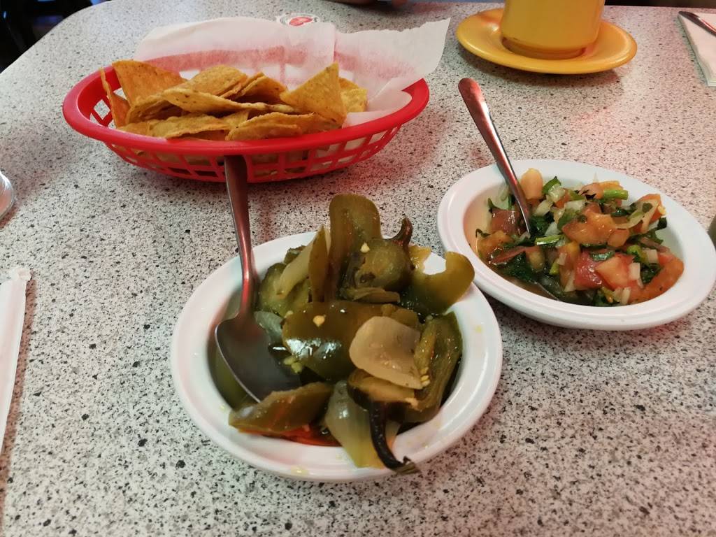 El Faro Restaurant | restaurant | 9 N State St, Elgin, IL 60123, USA | 8478880161 OR +1 847-888-0161