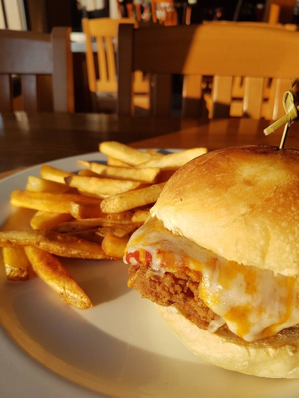 Wild Wing | restaurant | 824 Palace Rd #1, Napanee, ON K7R 3K9, Canada | 6133545464 OR +1 613-354-5464