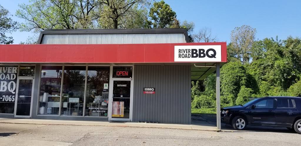 River Road BBQ | restaurant | 3017 River Rd, Louisville, KY 40207, USA | 5025927065 OR +1 502-592-7065