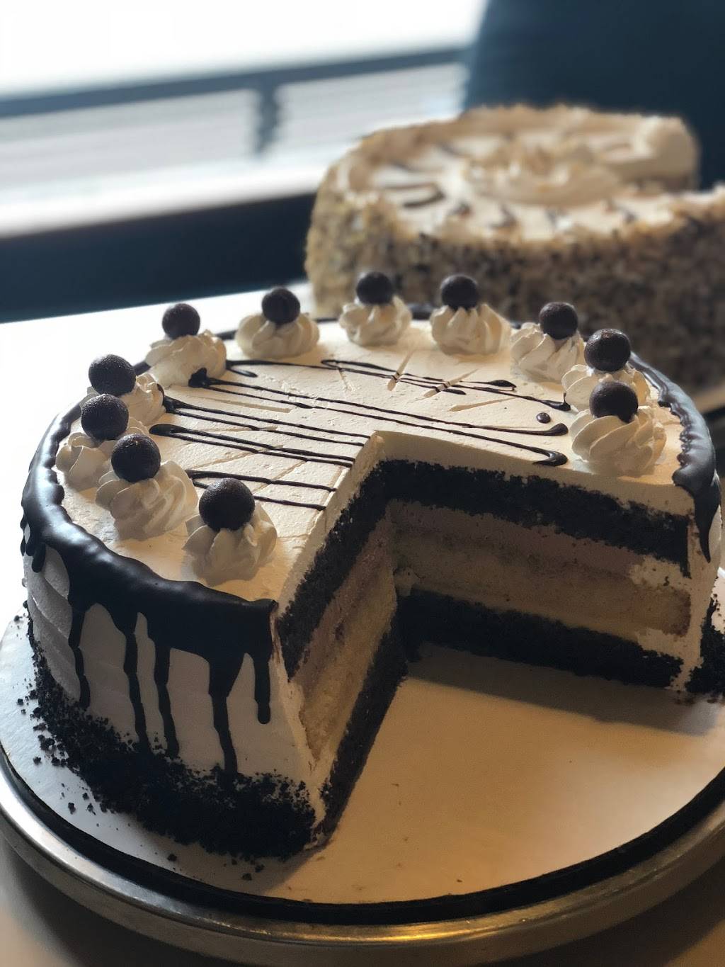 Aladdins Eatery Lakewood | restaurant | 14536 Detroit Ave, Lakewood, OH 44107, USA | 2165214005 OR +1 216-521-4005