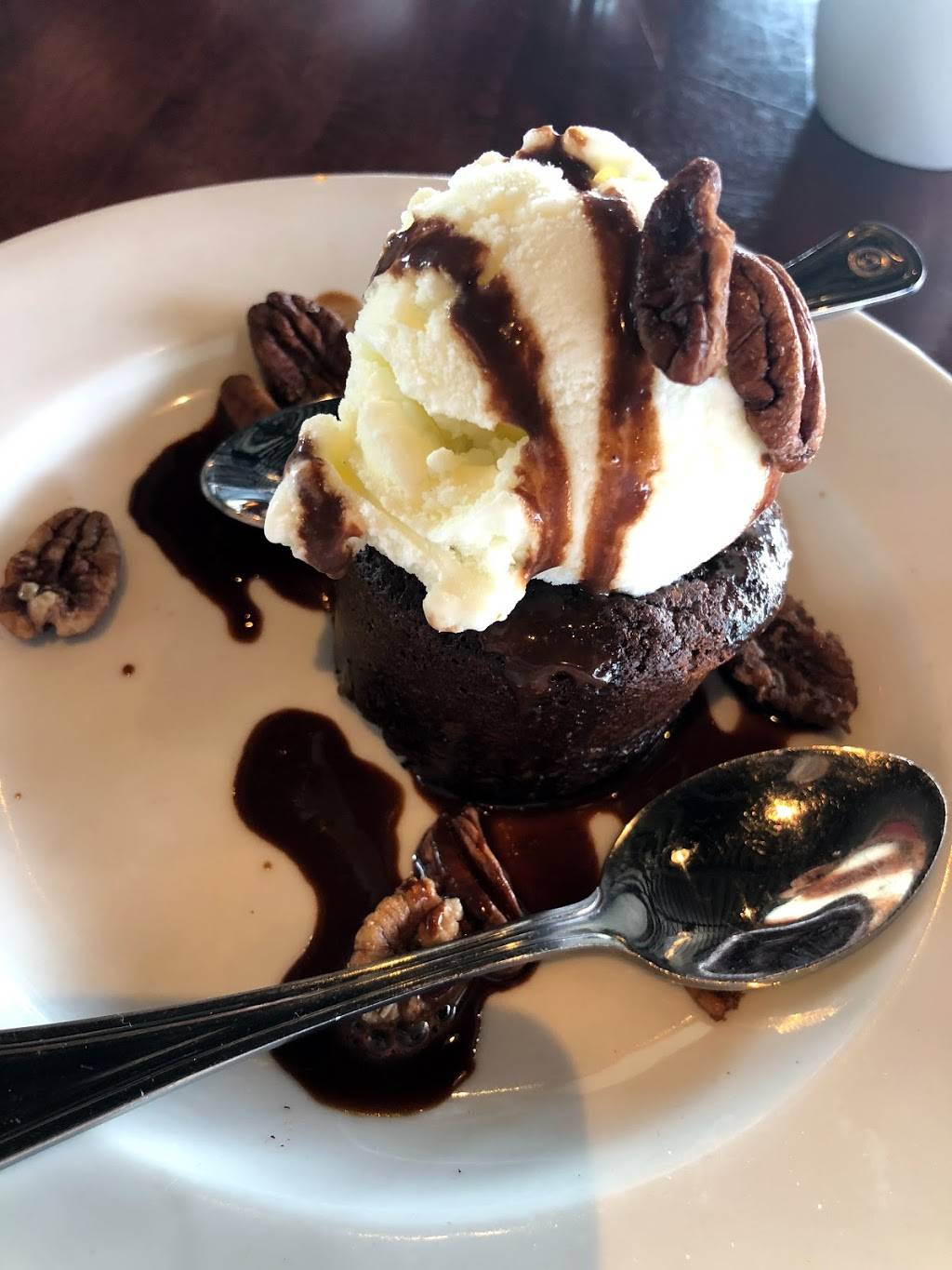 La Cage - Brasserie sportive | restaurant | 400 Boulevard Saint-Joseph, Drummondville, QC J2C 2A8, Canada | 8194746373 OR +1 819-474-6373