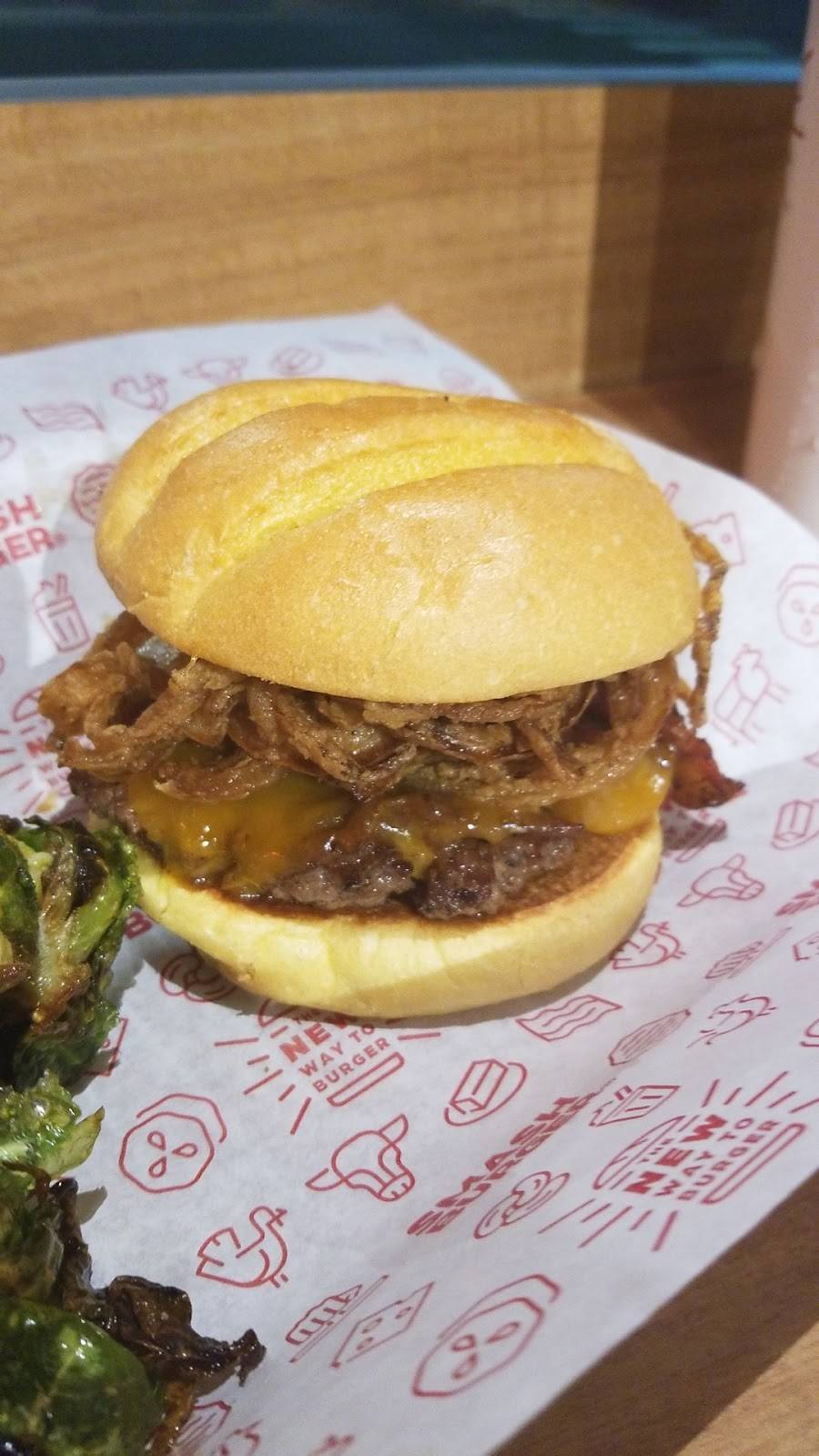 Smashburger | restaurant | 1094 N Colony St, Wallingford, CT 06492, USA | 2037418750 OR +1 203-741-8750