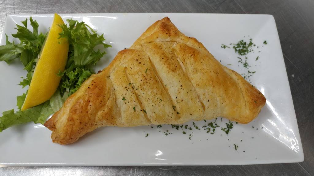 1812 Food & Spirits | restaurant | 2590 E Sand Rd, Port Clinton, OH 43452, USA | 4199607588 OR +1 419-960-7588