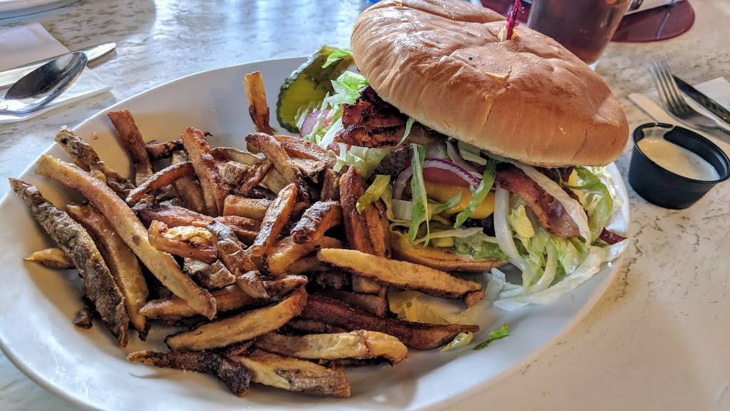 Stuffys II Restaurant | restaurant | 804 Ocean Beach Hwy, Longview, WA 98632, USA | 3604236356 OR +1 360-423-6356