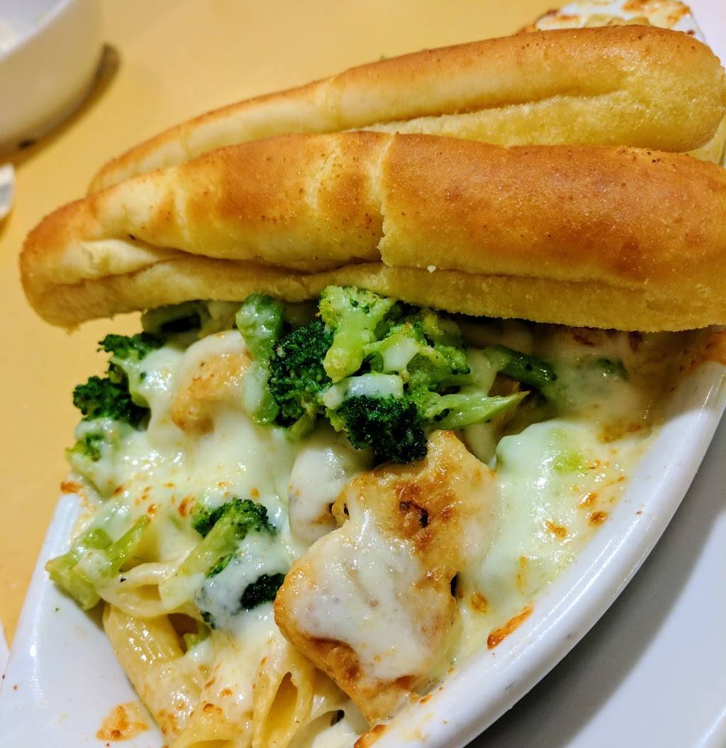 Fazolis | restaurant | 10307 Dixie Hwy, Louisville, KY 40272, USA | 5029335212 OR +1 502-933-5212