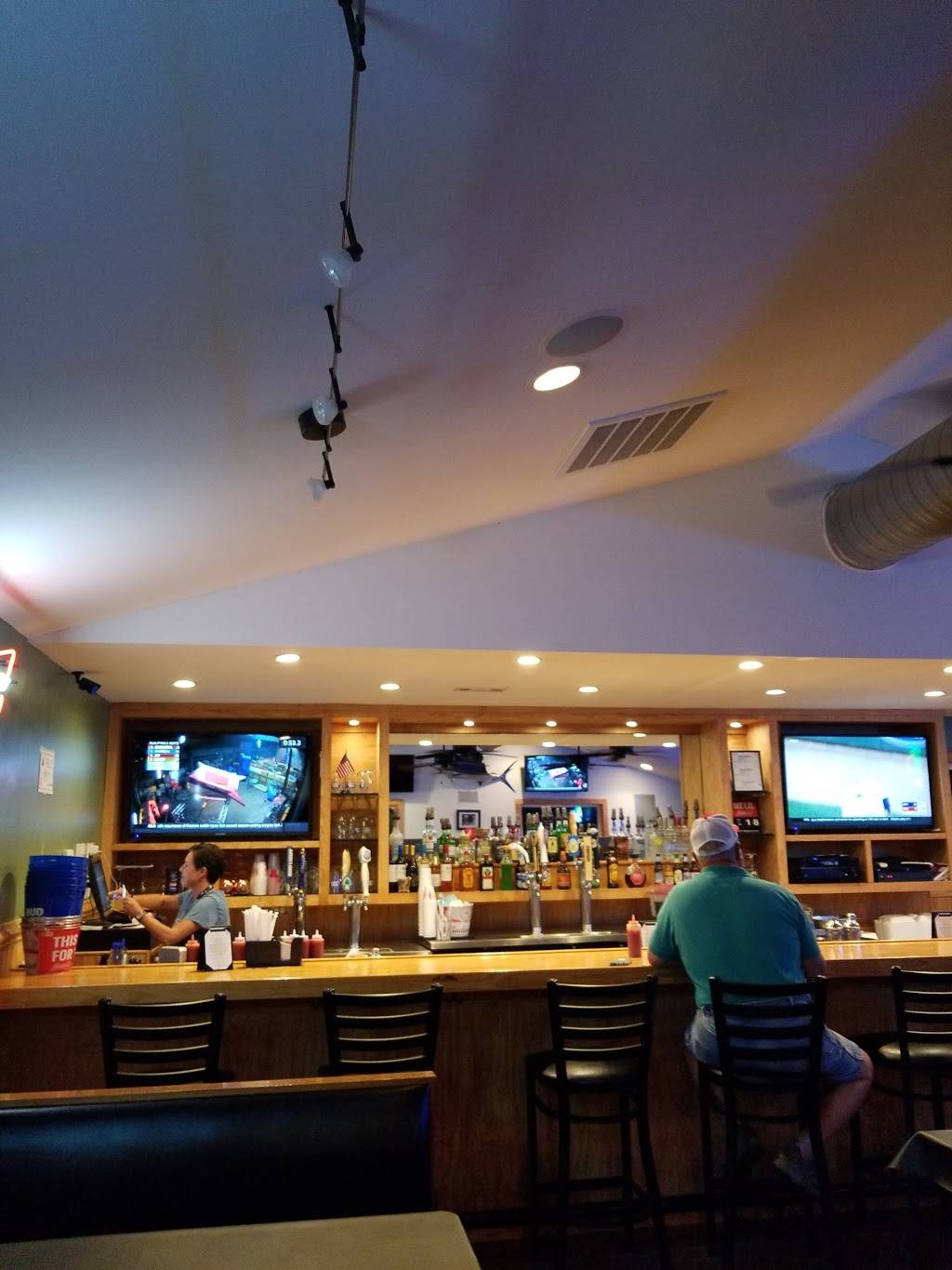 Parkside Sports Grille | restaurant | 521 Clinton St, Newton Grove, NC 28366, USA | 9105946500 OR +1 910-594-6500