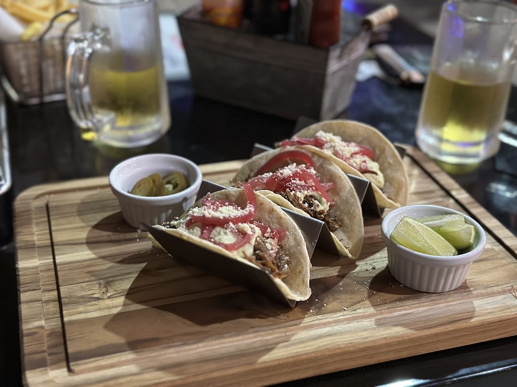 Crave Restaurant | restaurant | 10201 Hammocks Blvd, Miami, FL 33196, USA | 3054563106 OR +1 305-456-3106