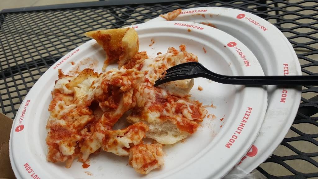 Pizza Hut | meal takeaway | 2300 Holcomb Bridge Rd Suite 408, Roswell, GA 30076, USA | 7709930300 OR +1 770-993-0300