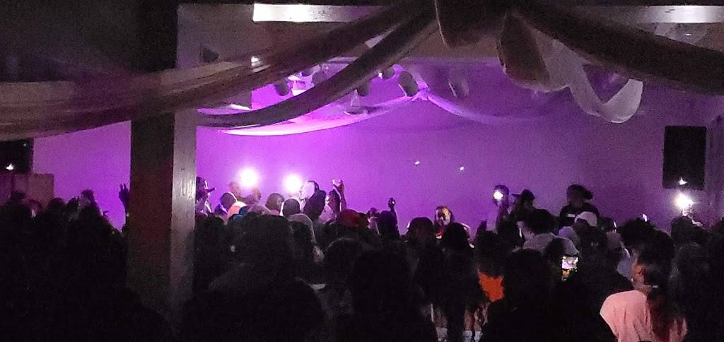 King Jerk Grill and Restaurant | restaurant | 161 NE 183rd St, Miami, FL 33179, USA | 3054097732 OR +1 305-409-7732