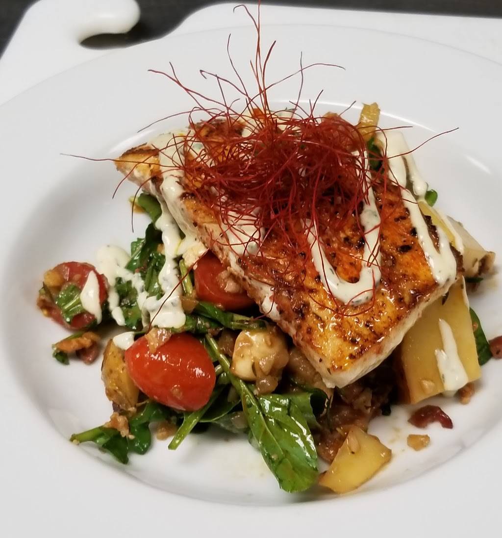 Smokin Fins Restaurant | restaurant | 2575 Littleton Main St, Littleton, CO 80120, USA | 7208081711 OR +1 720-808-1711