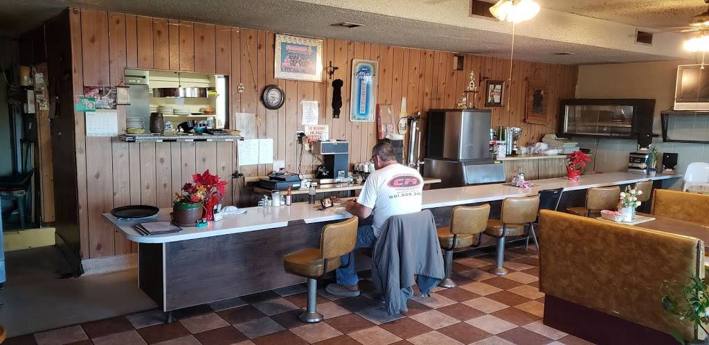 Annies Restaurant | restaurant | 27666 CA-74, Romoland, CA 92585, USA | 9519280217 OR +1 951-928-0217