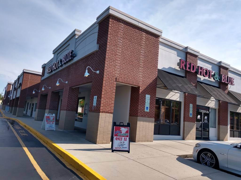 Red Hot & Blue Raleigh | restaurant | 6615 Falls of Neuse Rd, Raleigh, NC 27615, USA | 9198467427 OR +1 919-846-7427