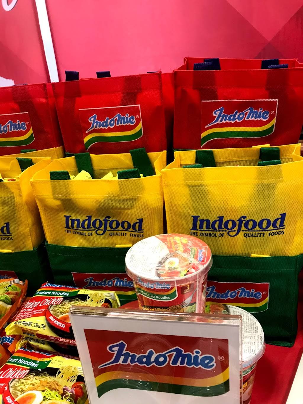 Holland International Market | restaurant | 9835 Belmont St, Bellflower, CA 90706, USA | 5629259444 OR +1 562-925-9444