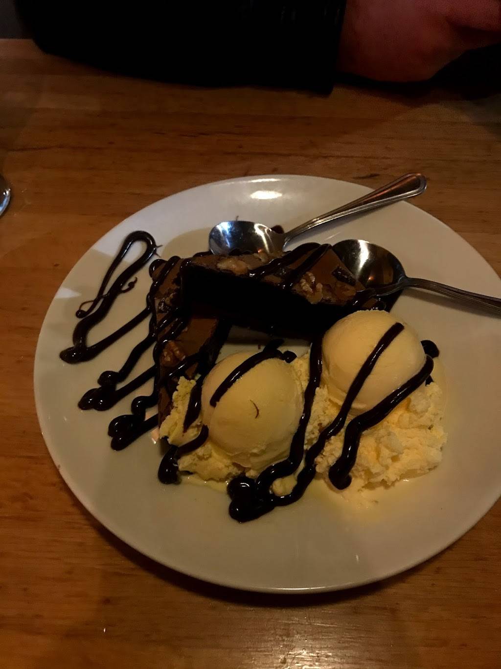 Applebees Grill + Bar | restaurant | 10600 Lomas Blvd NE, Albuquerque, NM 87112, USA | 5052379083 OR +1 505-237-9083