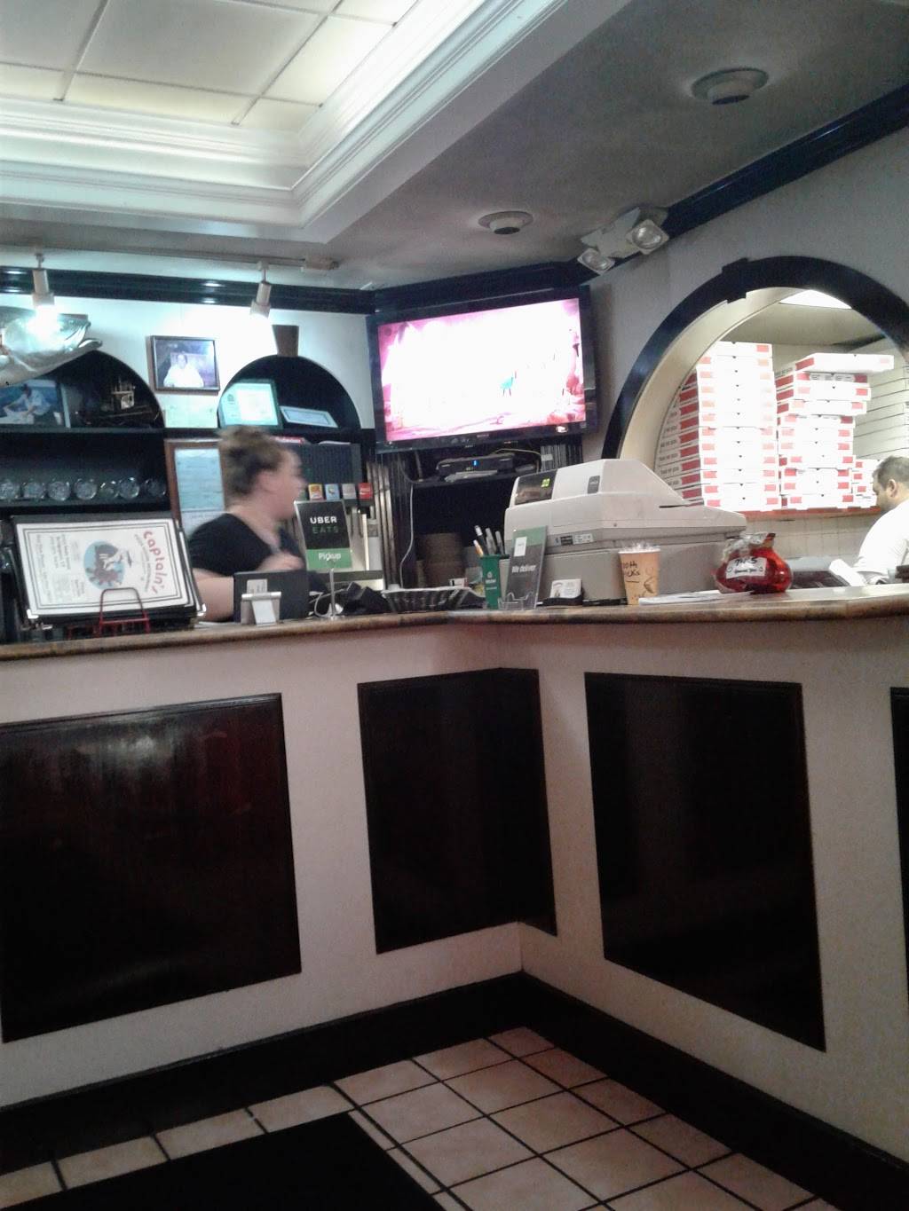 Captains Pizza House | restaurant | 4050 Main St, Bridgeport, CT 06606, USA | 2033710470 OR +1 203-371-0470