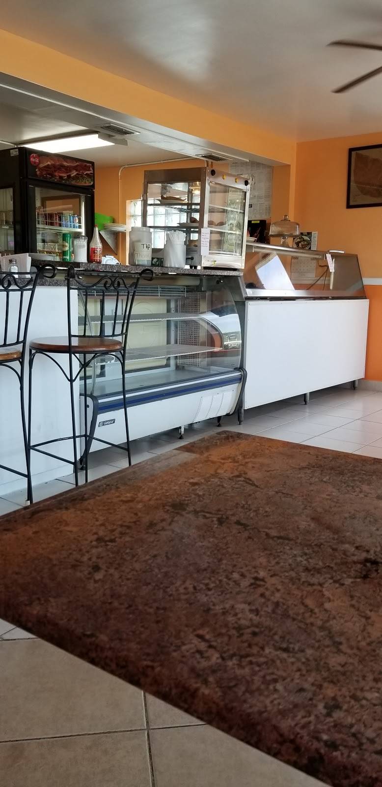 Costa Sur Cuban Cafe | restaurant | 640 E Sample Rd, Pompano Beach, FL 33064, USA | 9545976484 OR +1 954-597-6484