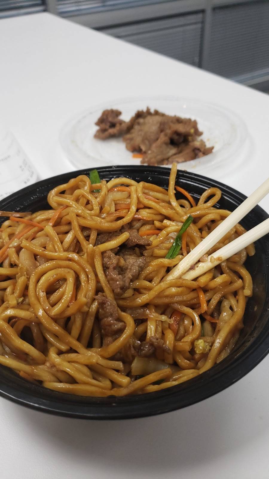 Red House | restaurant | 8902 E Vía Linda, Scottsdale, AZ 85258, USA | 4808608888 OR +1 480-860-8888