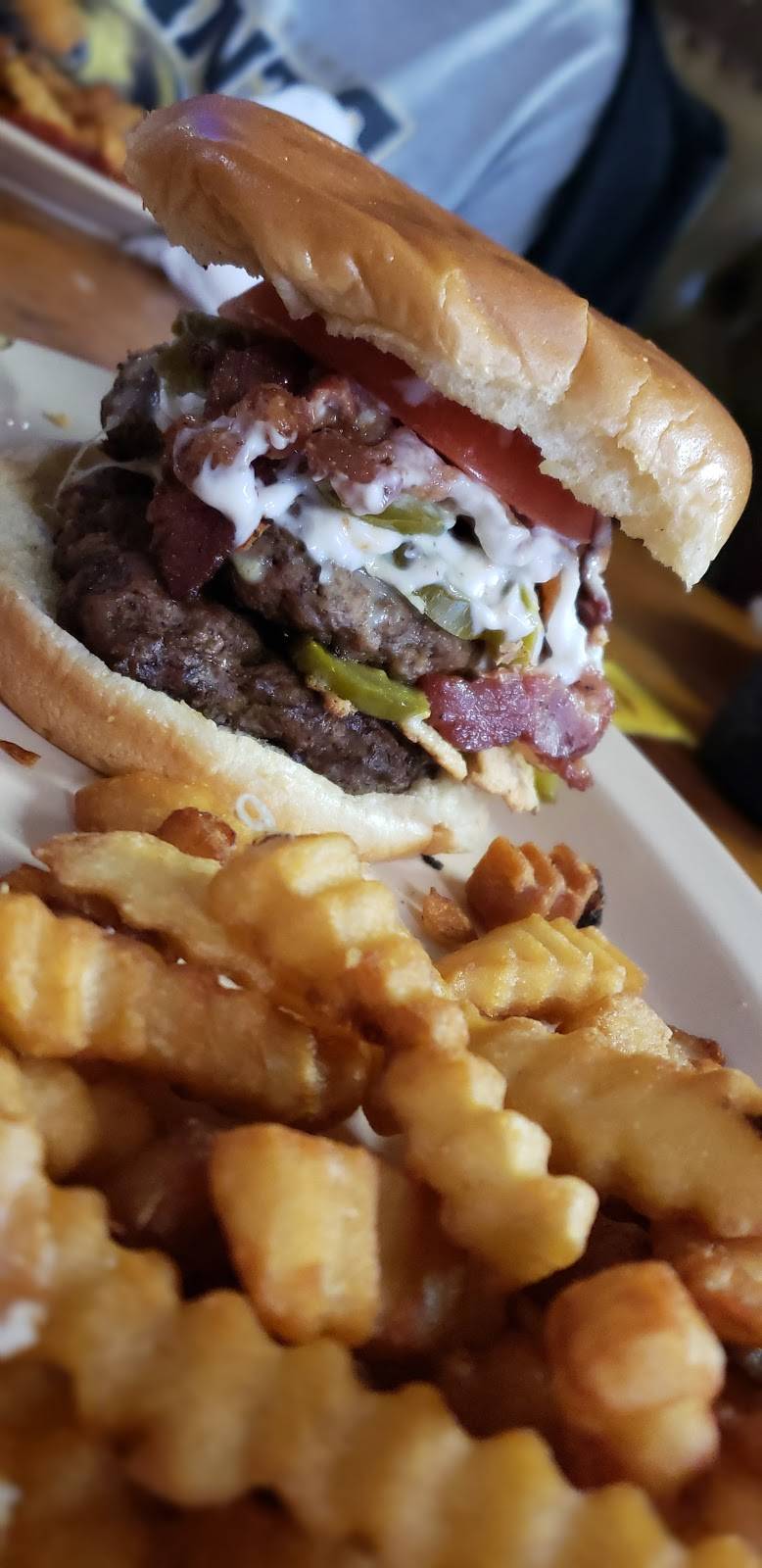 C Ss | restaurant | 1359 N West St, Jackson, MS 39202, USA | 6019699482 OR +1 601-969-9482