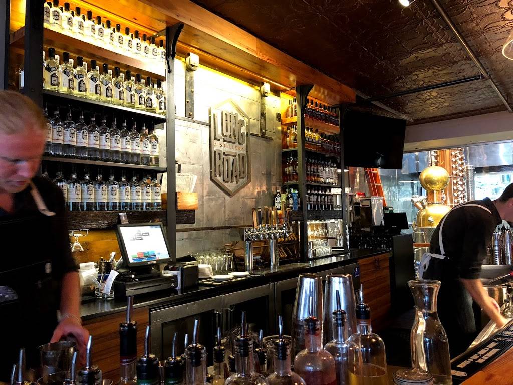 Long Road Distillers | restaurant | 537 Leonard St NW, Grand Rapids, MI 49504, USA | 6162284924 OR +1 616-228-4924