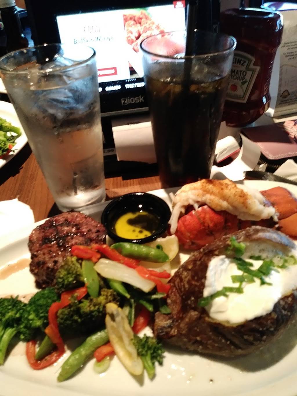 TGI Fridays | restaurant | 2625 E Eastland Ctr Dr, West Covina, CA 91791, USA | 6263316393 OR +1 626-331-6393