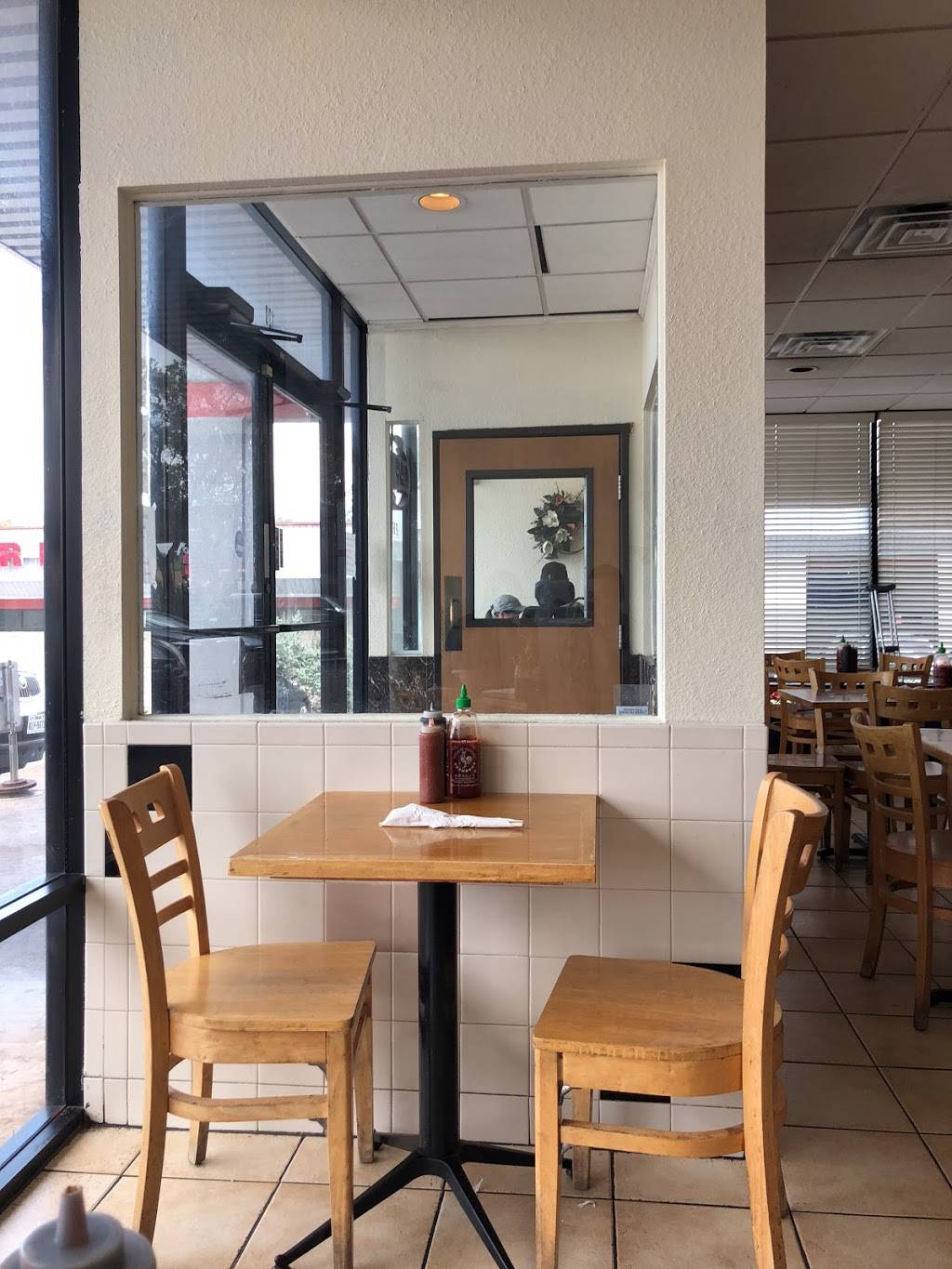 Pho Van | restaurant | 8557 Research Blvd #120, Austin, TX 78758, USA | 5128325595 OR +1 512-832-5595