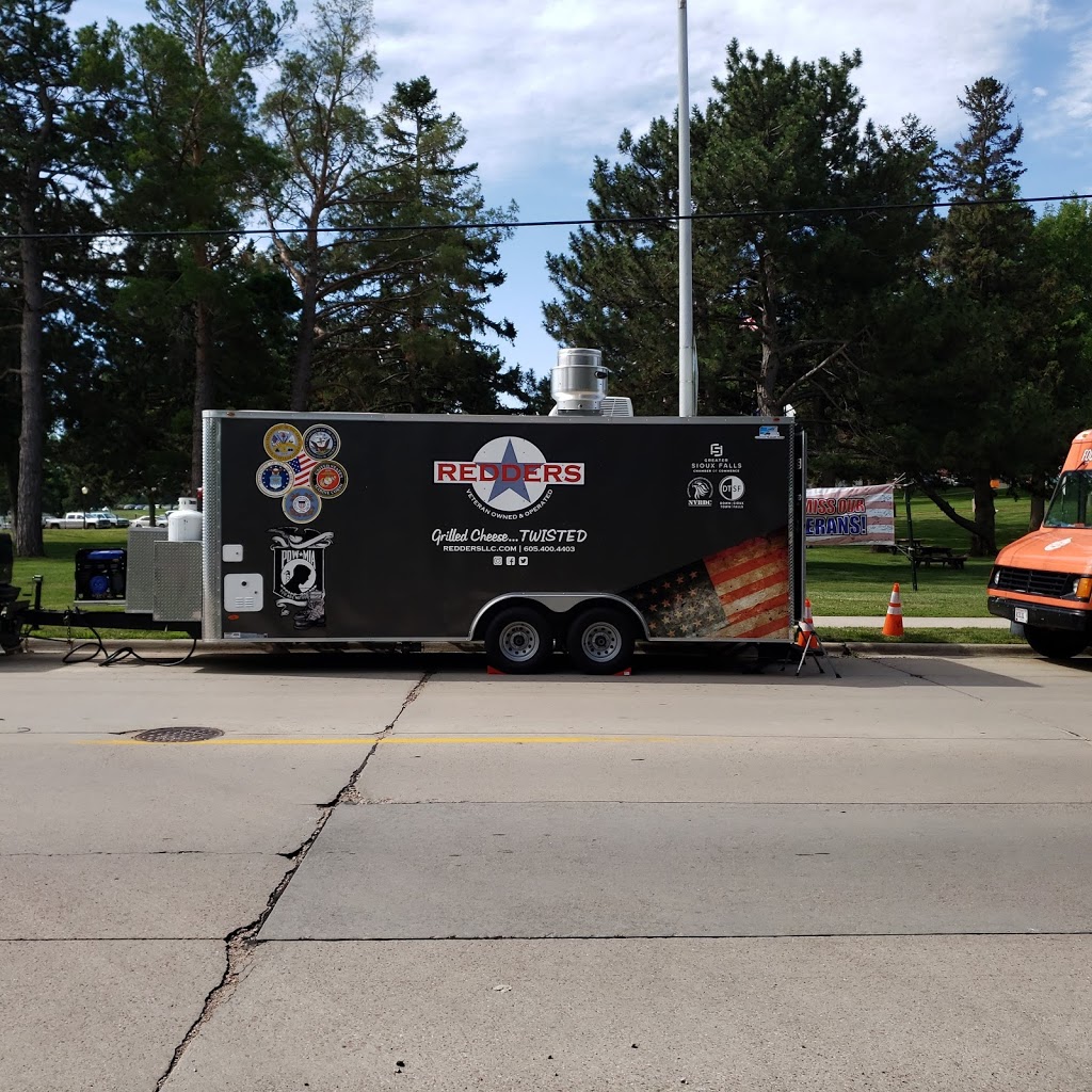 Redders LLC | restaurant | 801 Faith Ave, Harrisburg, SD 57032, USA | 6054004403 OR +1 605-400-4403