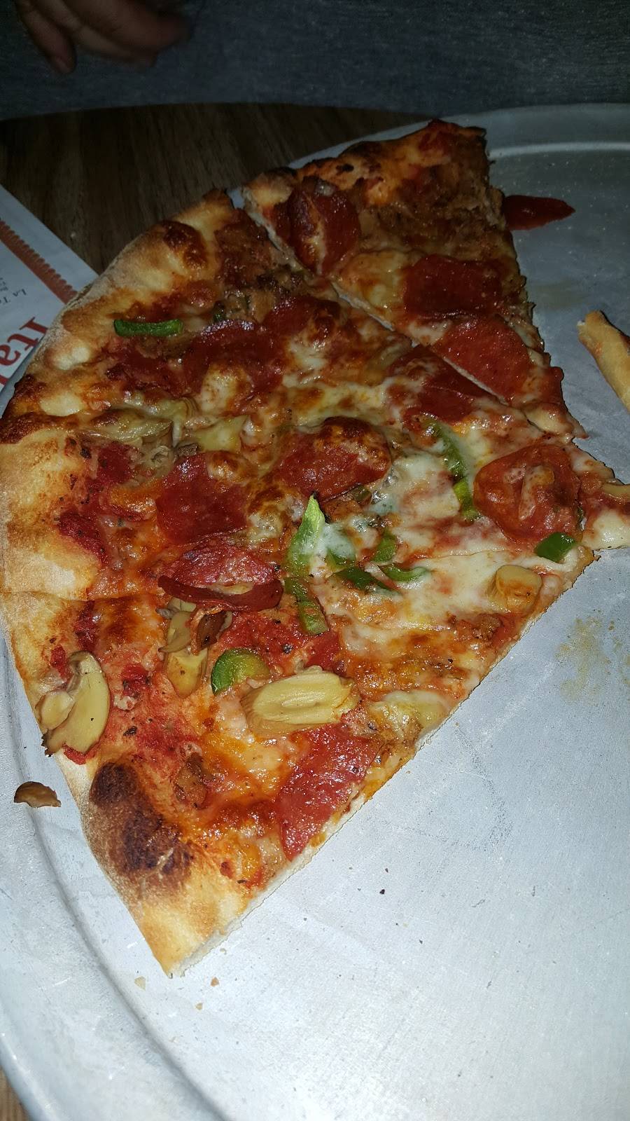 Mama Mias Restaurant-Pizzeria | restaurant | 705 W Race St, Kingston, TN 37763, USA | 8653765050 OR +1 865-376-5050