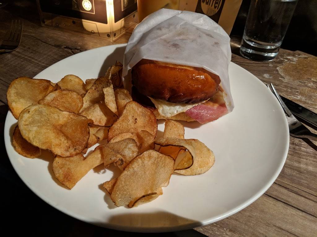 Barrel | restaurant | 613 Pennsylvania Ave SE, Washington, DC 20003, USA | 2025433622 OR +1 202-543-3622