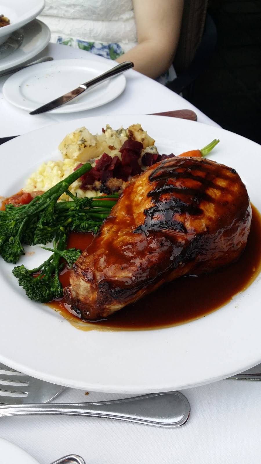 Jillians | restaurant | 74155 El Paseo, Palm Desert, CA 92260, USA | 7607768242 OR +1 760-776-8242