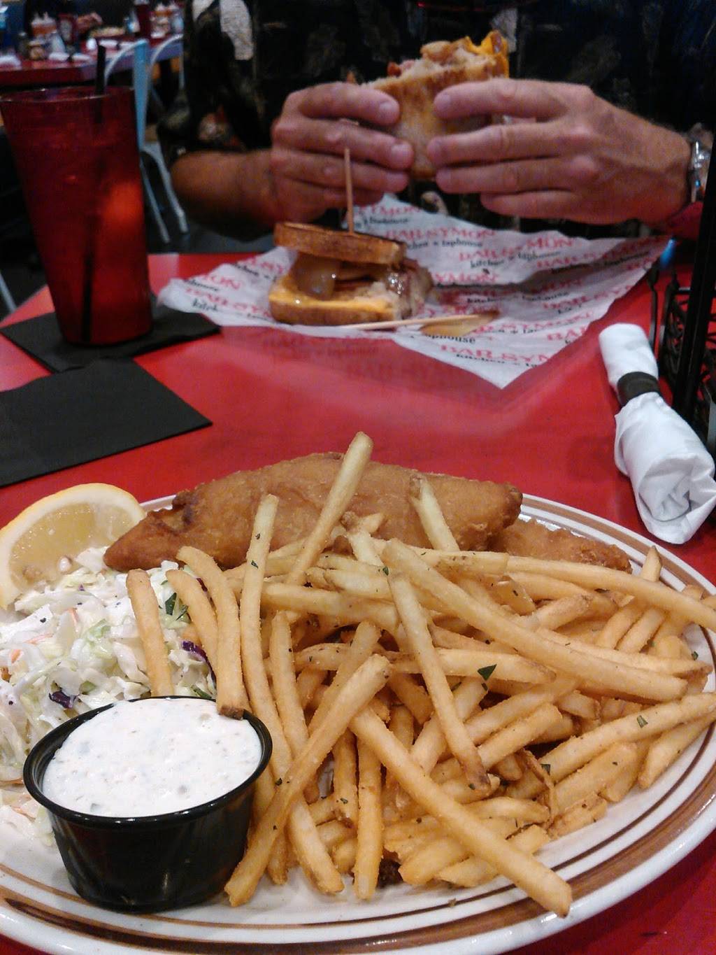 Bar Symon | restaurant | 1000 Airport Blvd, Coraopolis, PA 15108, USA | 4124725067 OR +1 412-472-5067