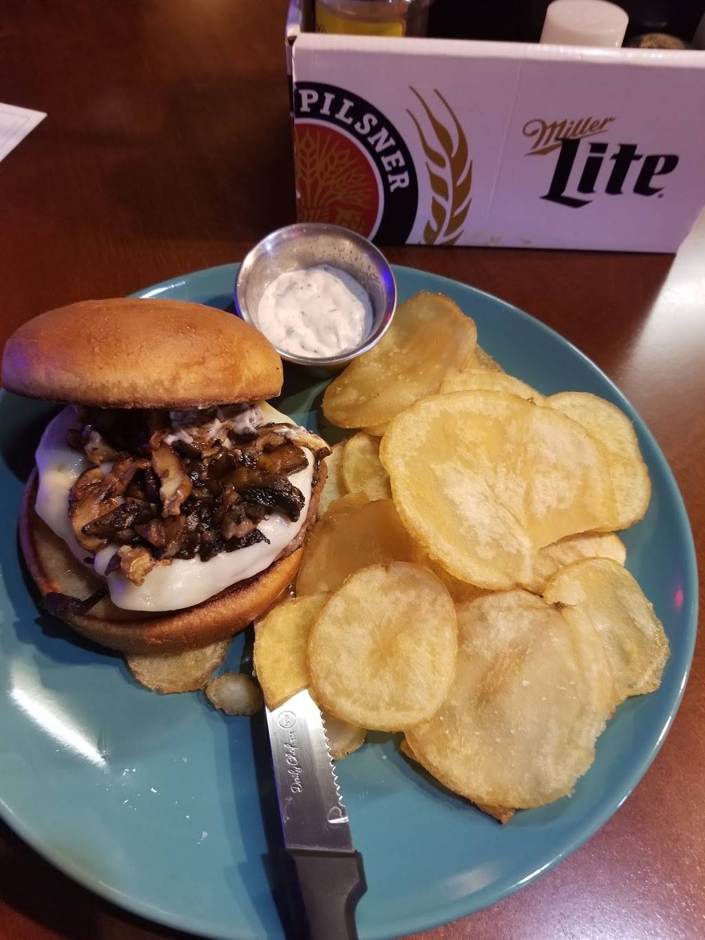 Laylas Pub & Grille | restaurant | 2962 WI-73, Wisconsin Rapids, WI 54495, USA | 7154241084 OR +1 715-424-1084