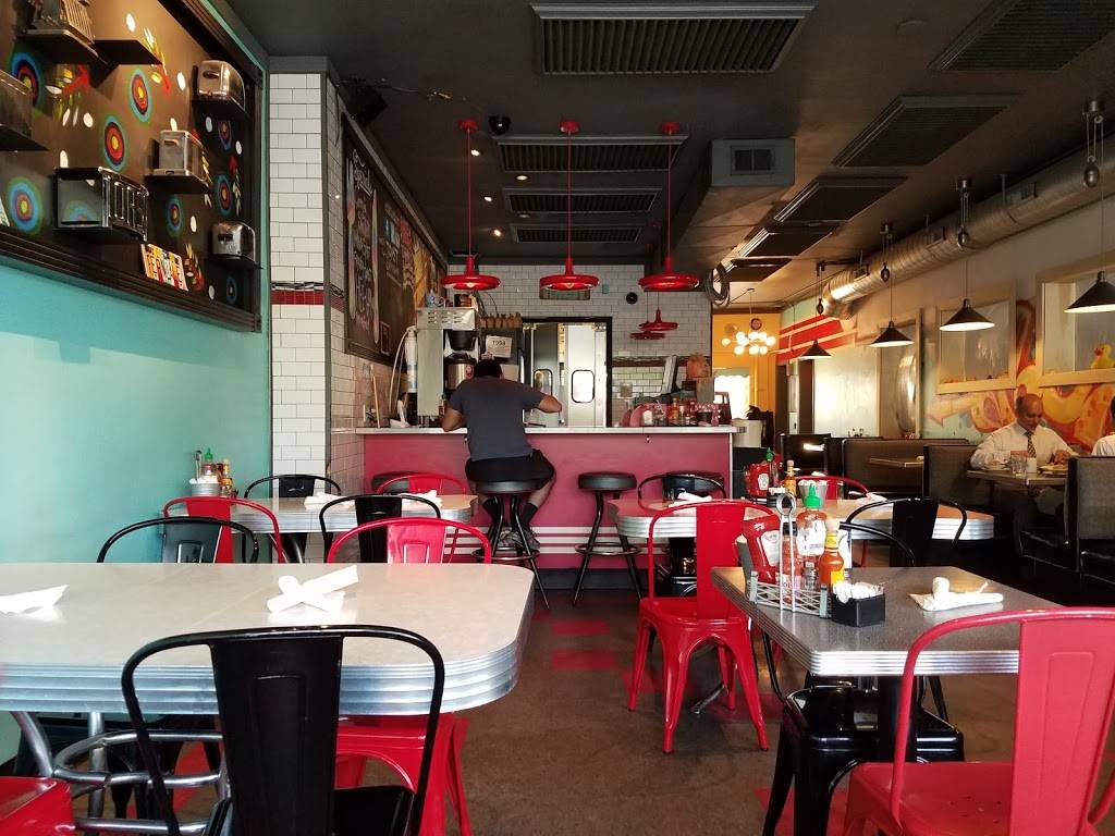 Toast | restaurant | 23144 Woodward Ave, Ferndale, MI 48220, USA | 2483980444 OR +1 248-398-0444