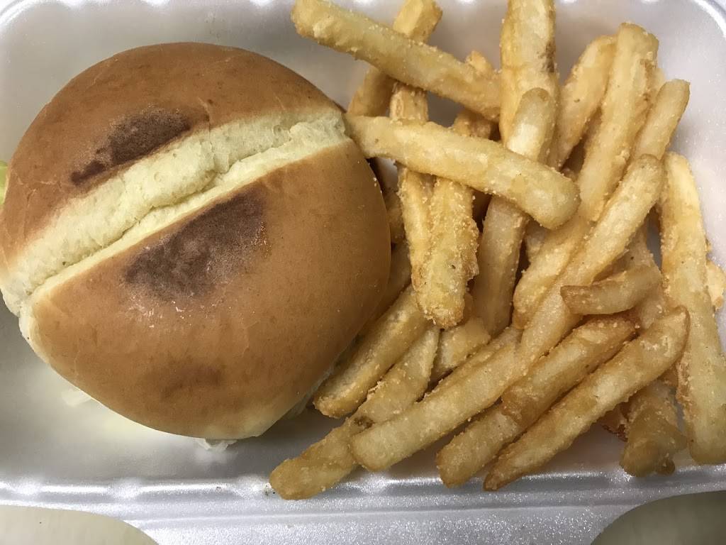 Madtown Chicken N Fish | meal takeaway | 1101 N Sherman Ave, Madison, WI 53704, USA | 6084677313 OR +1 608-467-7313