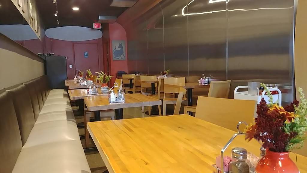 Christines Cuisine | restaurant | 729 E 9 Mile Rd, Ferndale, MI 48220, USA | 2485843354 OR +1 248-584-3354