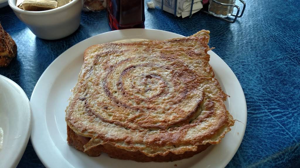 South Arm Cafe | restaurant | 101 2nd St, East Jordan, MI 49727, USA | 2315362801 OR +1 231-536-2801