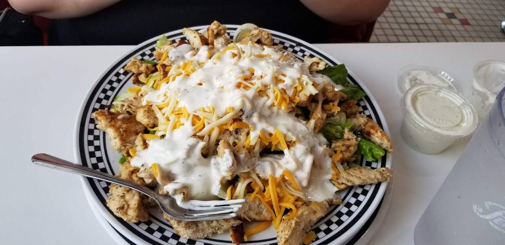 Nicky Ds | restaurant | 5849 East 8 Mile Road, Warren, MI 48091, USA | 5867563600 OR +1 586-756-3600