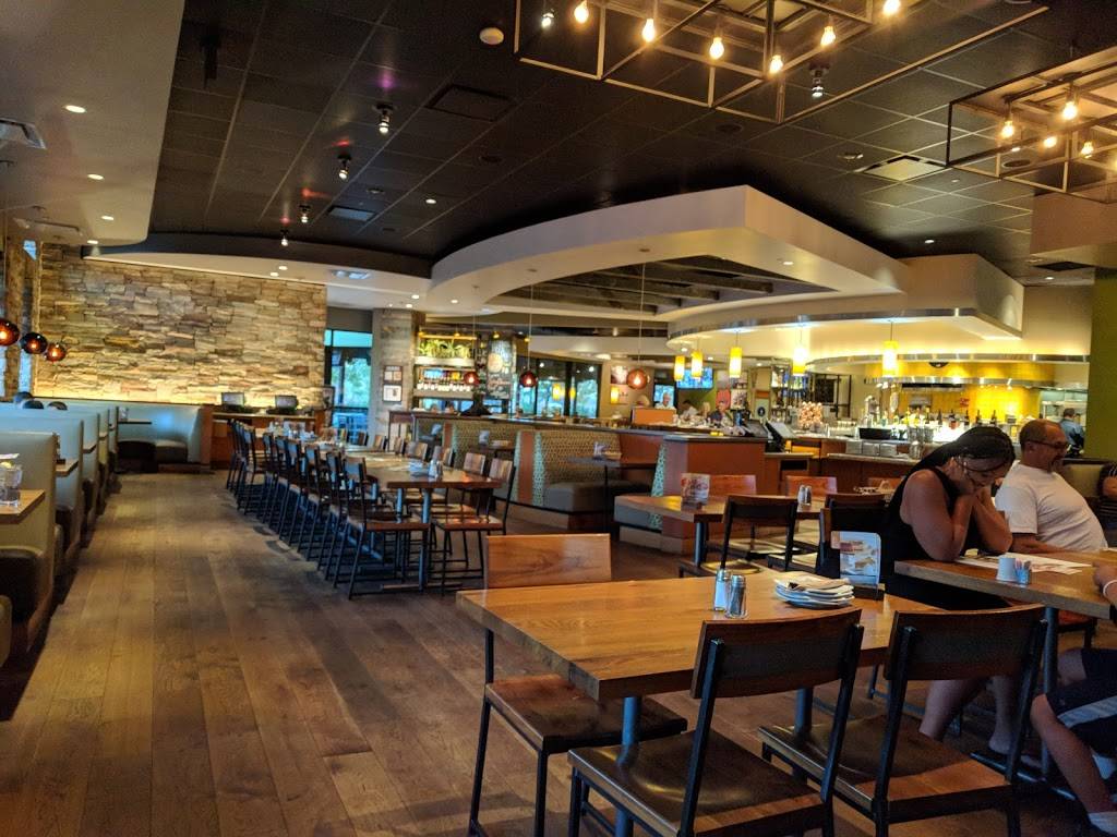 California Pizza Kitchen at River Walk | restaurant | River Walk, 10150 Stockdale Hwy, Bakersfield, CA 93311, USA | 6616644603 OR +1 661-664-4603